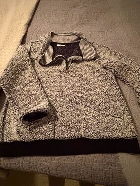 Maurices Cream and Black Sherpa Pullover Hoodie